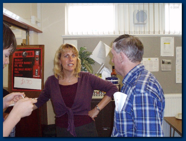 600x449 pixels (132K)